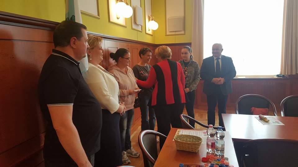 Gyjts az letrt kampny szlinapi tadja5