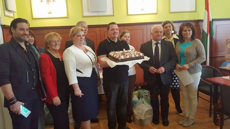 Gyjts az letrt kampny szlinapi tadja6